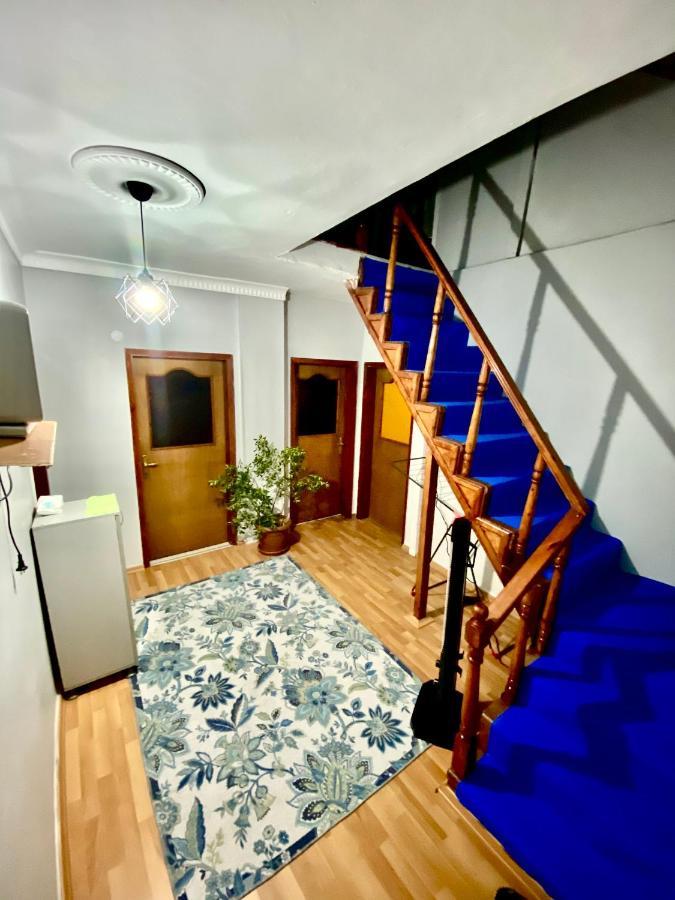 Апартаменты Triplex House Near The Airport Arnavutkoy Экстерьер фото